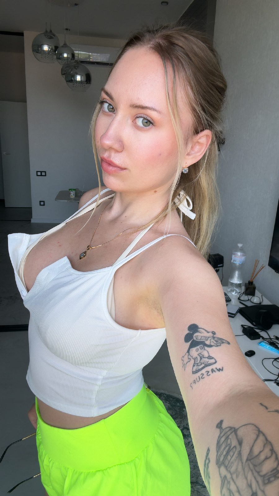 KateV in her underwear in San Tome