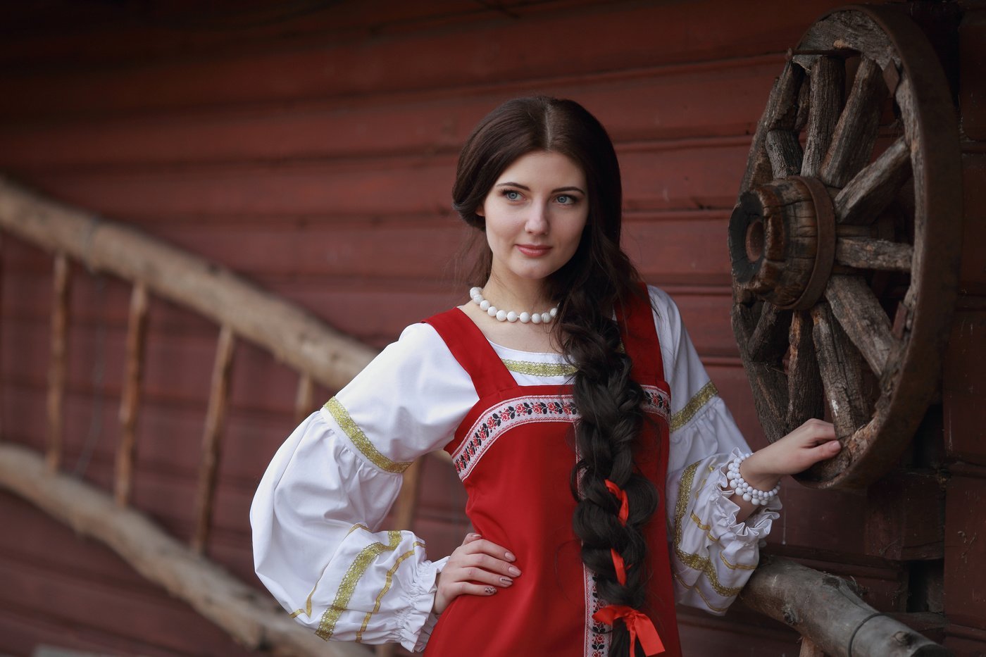 Girls in Slavic costumes in San Tome
